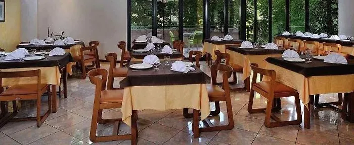 Hotel Due Pavoni Pesaro